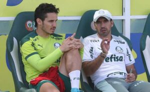 raphael veiga quer sair? reserva faz craque avisar abel que mantém foco no palmeiras até mundial de 2025