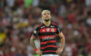 lesões de arrascaeta somam um ano longe dos gramados no flamengo