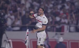 são paulo é o time brasileiro com mais vitórias em casa em jogos de mata mata da libertadores