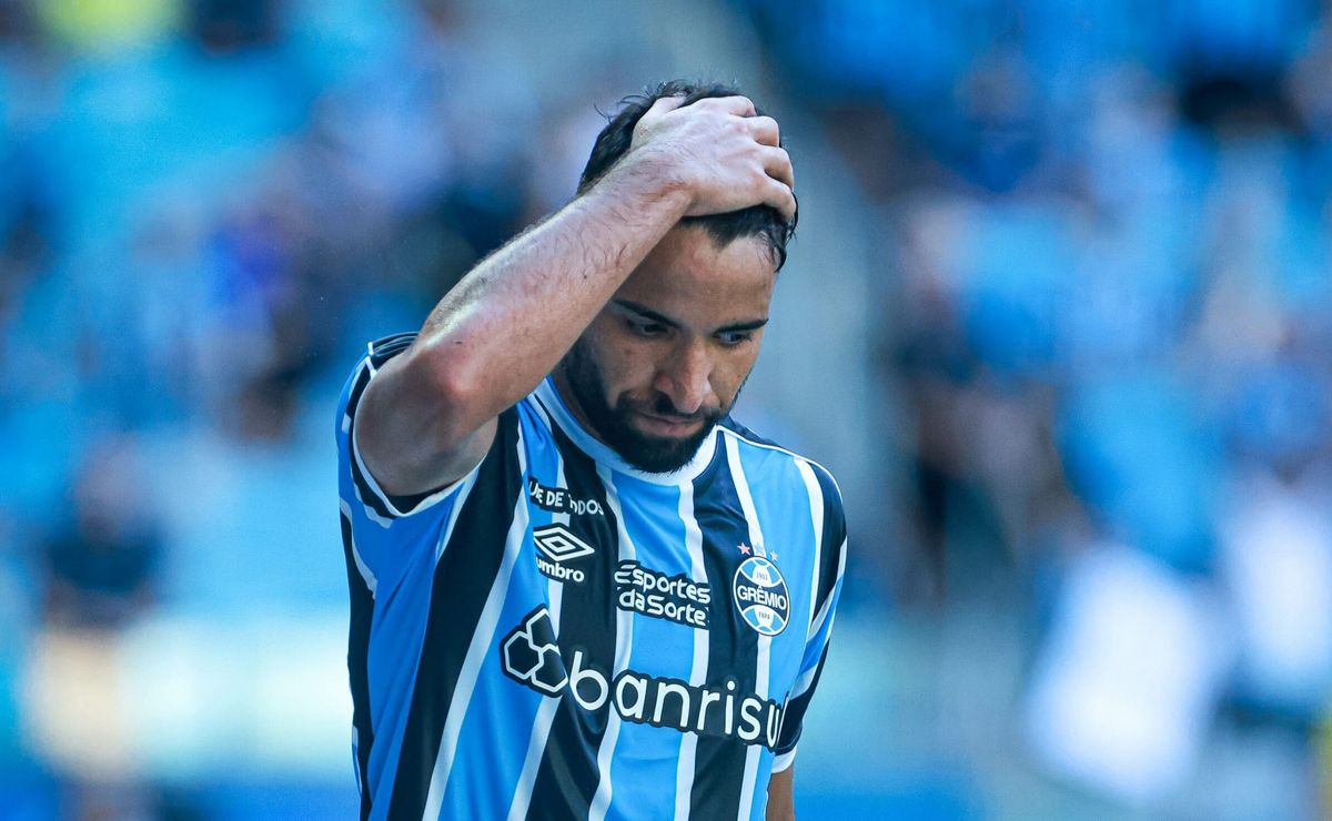 panathinaikos gre monitora situação de pepê, volante do grêmio