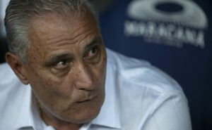 meia do bolívar aposta em “ponto fraco” do flamengo de tite para buscar virada