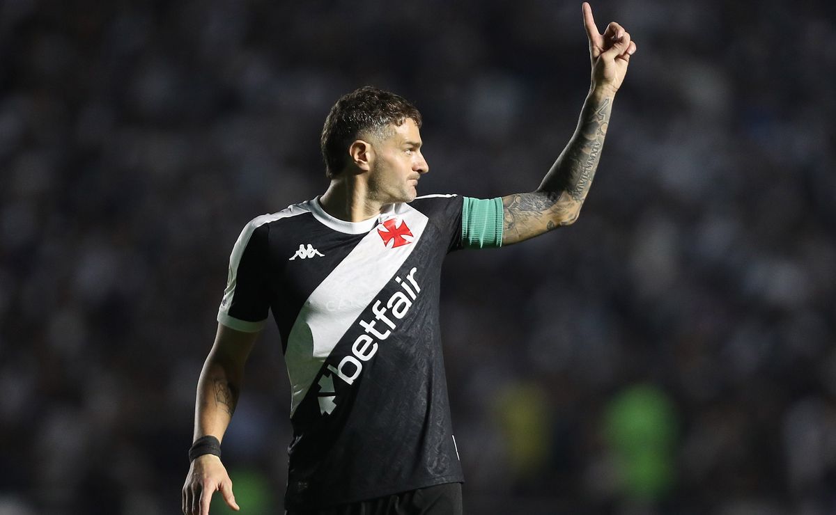 vegetti iguala artilheiro histórico do vasco na copa do brasil e se aproxima de recorde de edmundo