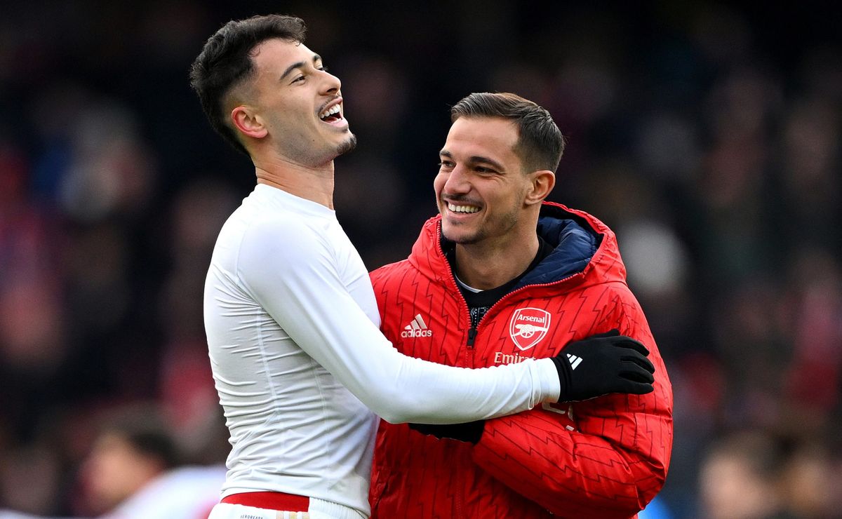 cédric soares aceita reduzir salário para ser o novo reforço do flamengo 