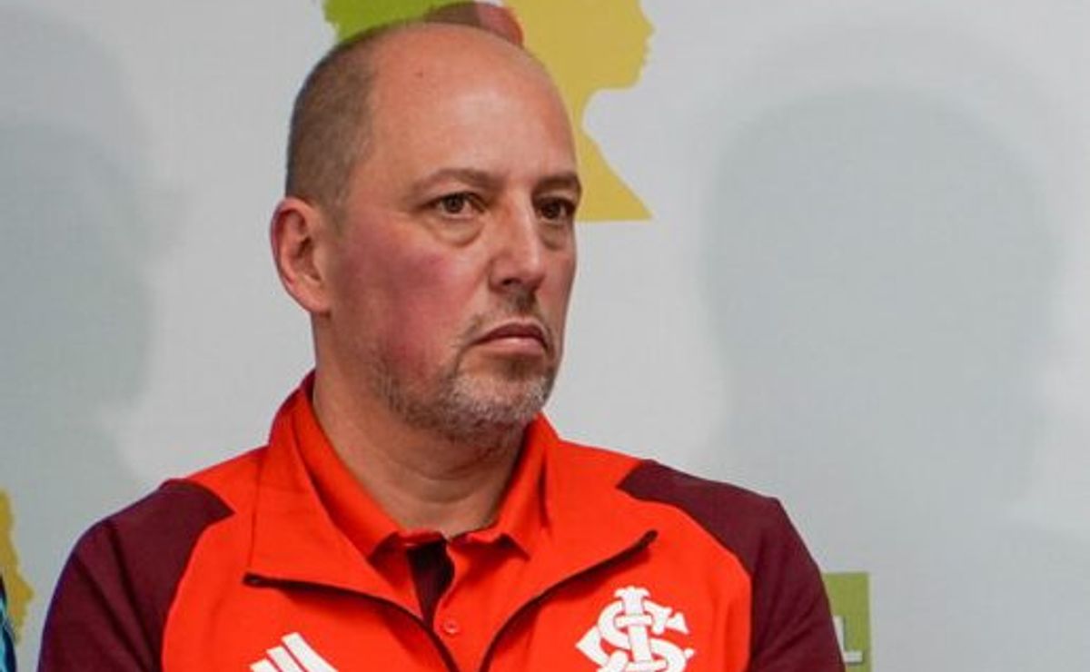 internacional de alessandro barcellos não vence há 11 jogos e tem o maior jejum da série a