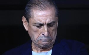 ramón díaz toma decisão sobre mudança no corinthians e time titular é montado sem hugo