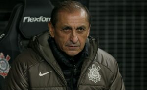 ramón díaz revela se corinthians vai 'abandonar' sul americana para melhorar no brasileirão