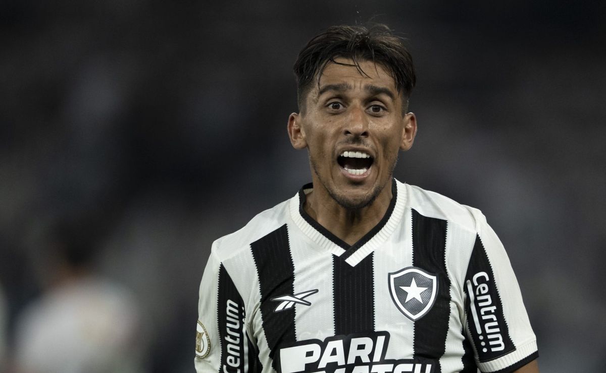 impasse entre damián suárez e botafogo pode deixar jogar longe dos gramados
