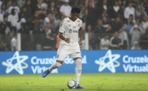 brasileirão série b: santos x ponte preta horário, escalações do jogo, arbitragem e informações principais