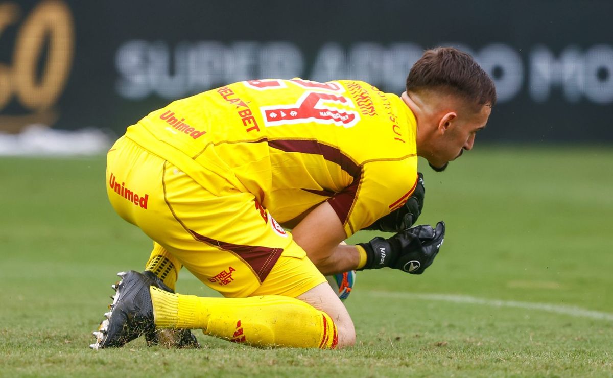 sem rochet, anthoni volta a ser titular do inter; escalação contra o cruzeiro tem mudança