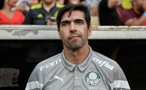 abel ferreira se rende a botafogo de artur jorge após a vitória no nilton santos