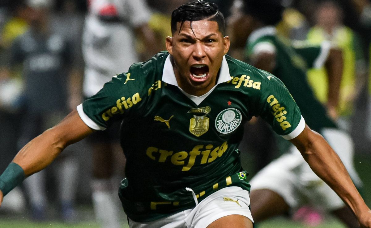 rony sai do time? abel ferreira toma decisão dura no palmeiras; camisa 10 confia em volta por cima