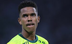 palmeiras divulga escalação, e estêvão será titular contra o são paulo no brasileirão