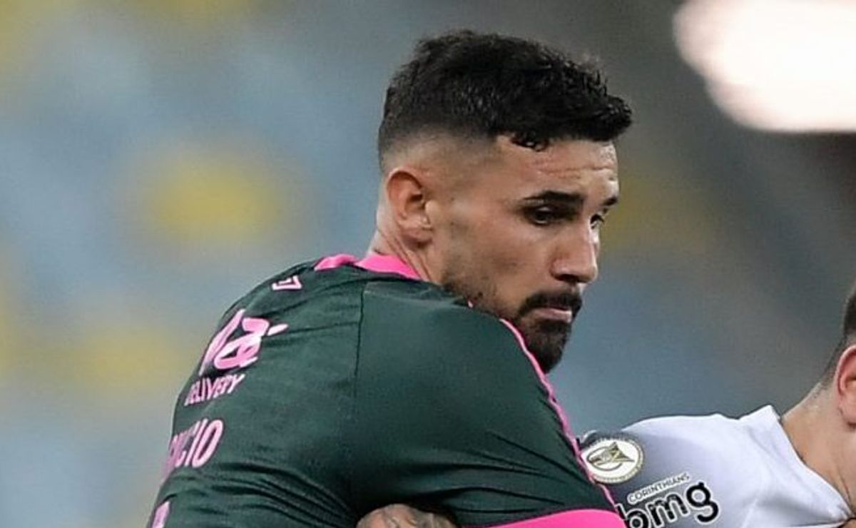 dm do fluminense informa, e ignácio será desfalque por tempo indeterminado; jogador passará por cirurgia