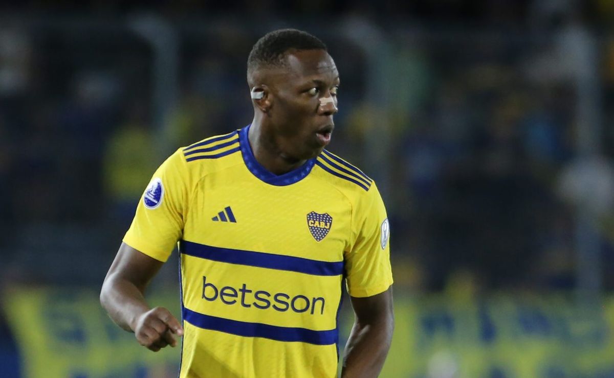 Áudio do var explica a expulsão de advíncula contra o cruzeiro