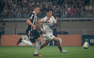 fluminense supera atlético mineiro e torcida elege kevin serna como destaque da vitória