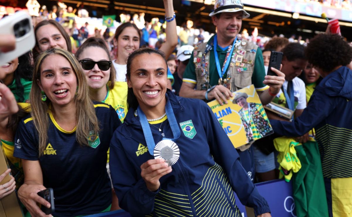 marta celebra campanha da seleção feminina e dá opinião sobre trabalho de arthur elias: "o orgulho"