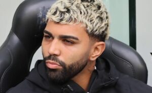 gabigol vive nova situação no flamengo que pode não se repetir em 2024
