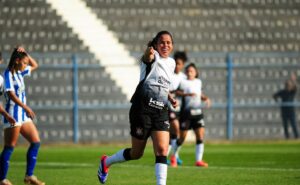 corinthians feminino: direção promete chegada de novos reforços e foca em renovações