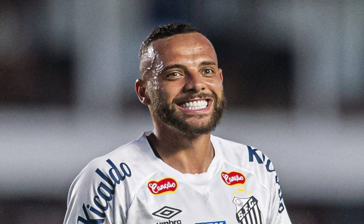 guilherme no flamengo tem situação revelada e o atacante vai continuar jogando no santos