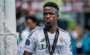 após proposta bilionária, vini jr. comenta futuro no real madrid: "quero continuar"