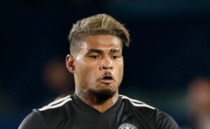 após fechar com hernández e martínez, corinthians deve encerrar busca por reforços