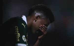 estêvão, do palmeiras, garante que poderá jogar contra o botafogo, pela libertadores