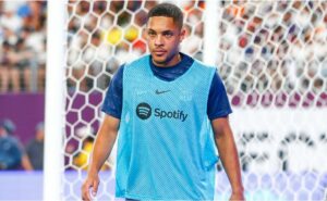 rival do barcelona entra na disputa por vitor roque, crava jornal