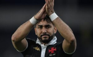 dimitri payet faz elogios e confirma fama do vasco na europa: "É um clube muito conhecido"