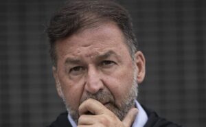 pedido de impeachment de augusto melo no corinthians vai demorar para ser votado