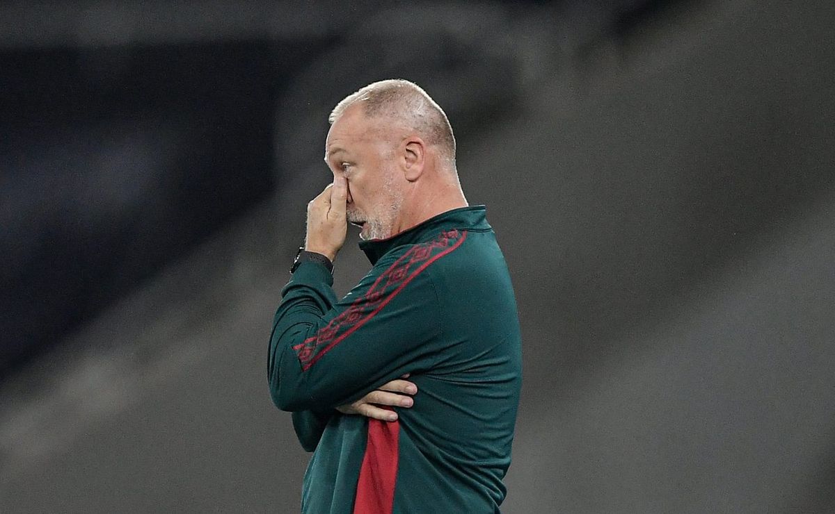 mano menezes é informado sobre interesse do internacional em guga