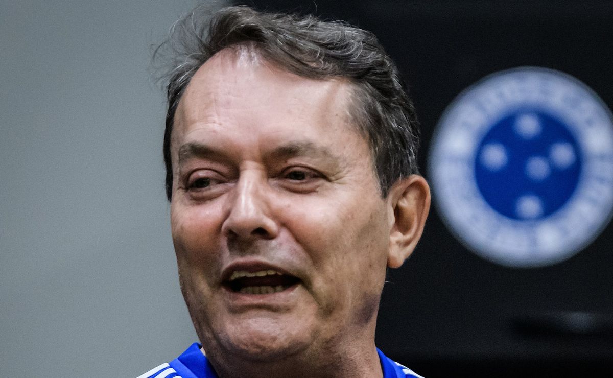 cruzeiro de pedrinho pode assinar contrato com globoplay e prime video para exibir jogos no brasileirão