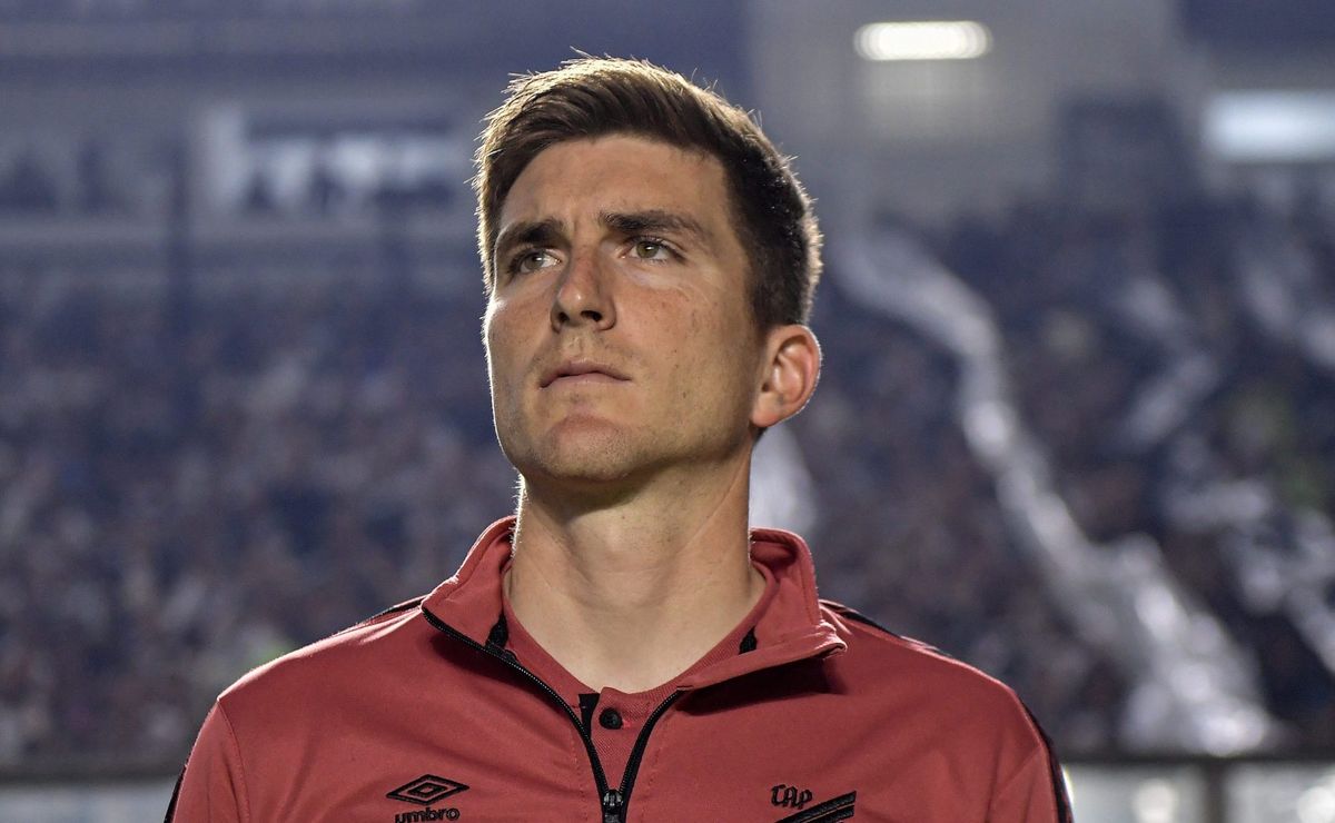 martín varini, treinador do athletico pr, aposta na ligga arena contra o palmeiras: “levantar a moral”