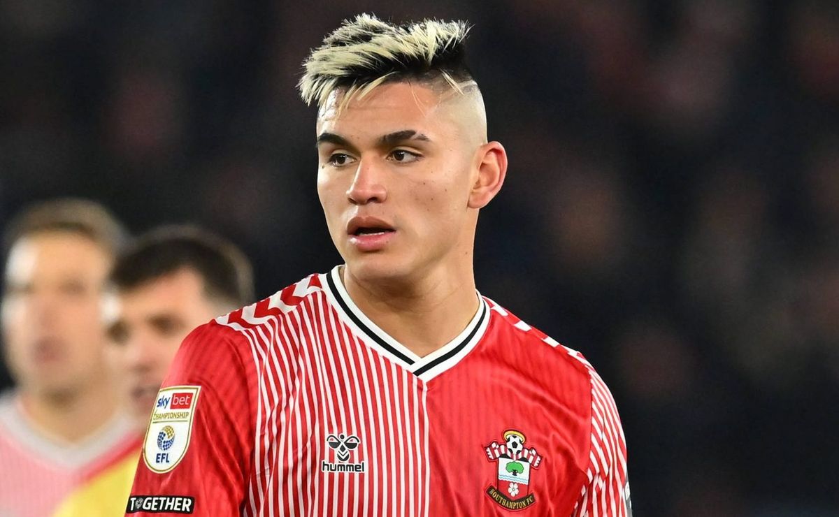 contratação de carlos alcaraz pelo flamengo tem sonho ameaçado por concorrência da lazio ita