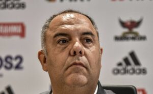 torcida do flamengo pede demissão de marcos braz: "pelo fim do amadorismo"