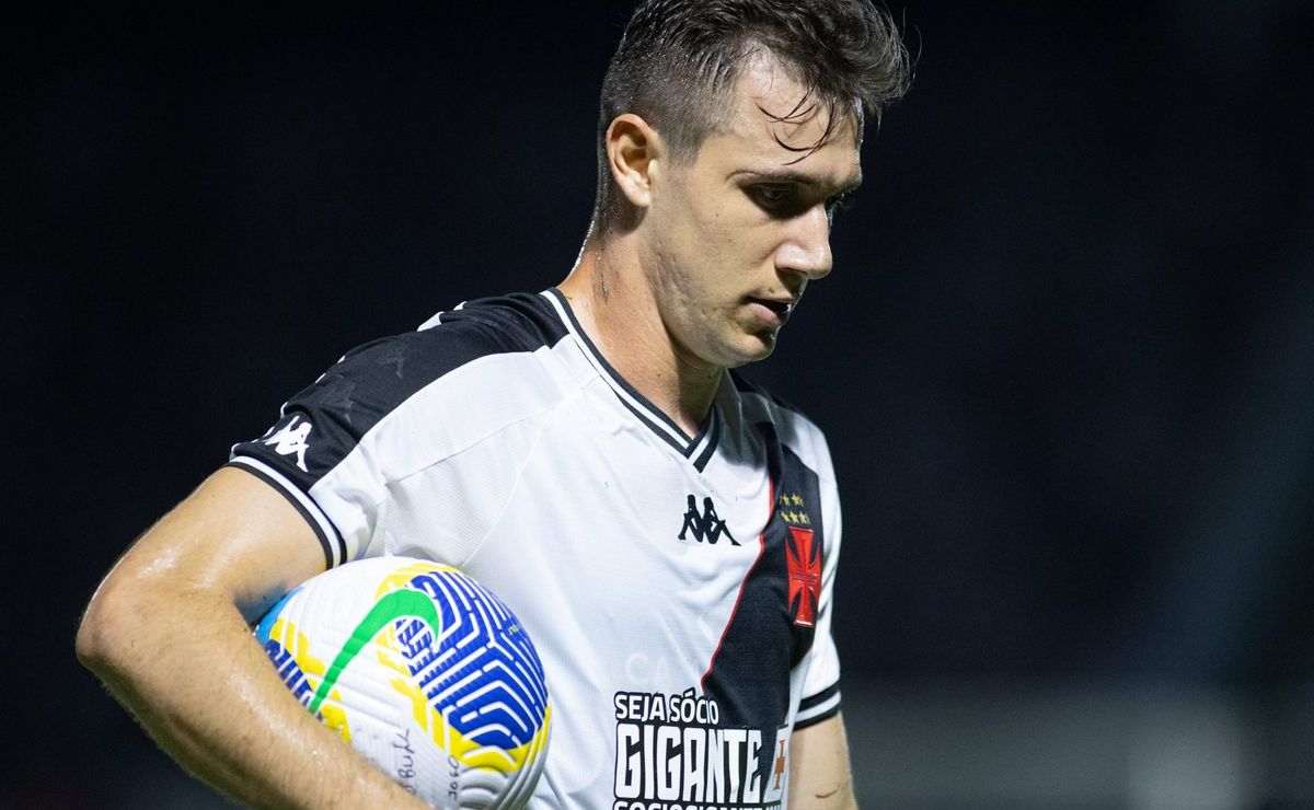 lucas piton vira problema no vasco e pode ser desfalque no clássico contra o fluminense