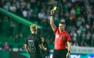 corinthians amarga histórico dolorido e pode quebrar recorde negativo na temporada