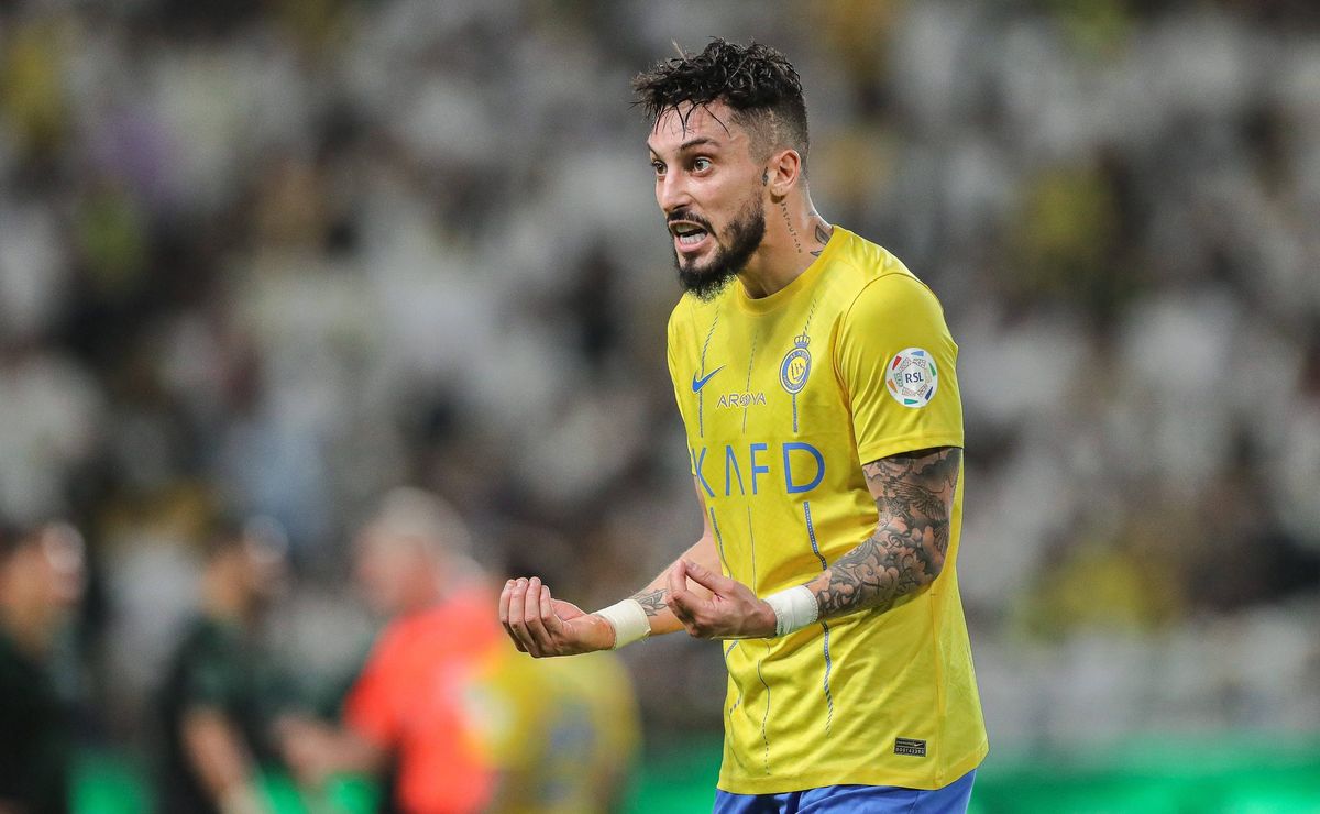 r$ 44 milhões: alex telles no palmeiras tem negócio resolvido rapidamente e lateral fica no al nassr 