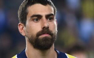 proposta do vasco por luan peres agrada e negócio fica próximo de acontecer