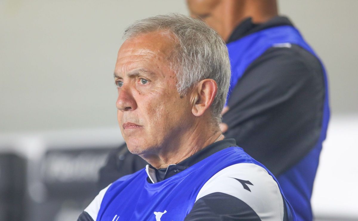 nelsinho baptista, treinador da ponte preta, faz análise de confronto com santos: "tiramos a pressão"