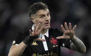 pc de oliveira confirma que gol de vegetti contra o fluminense foi legal