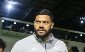 hulk se pronuncia após sofrer lesão em partida do atlético mg: ‘’volto ainda mais forte’’