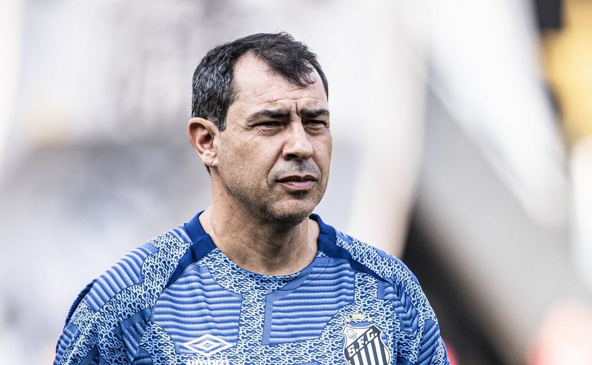 fábio carille montou planejamento para subir aproveitamento do santos fora de casa