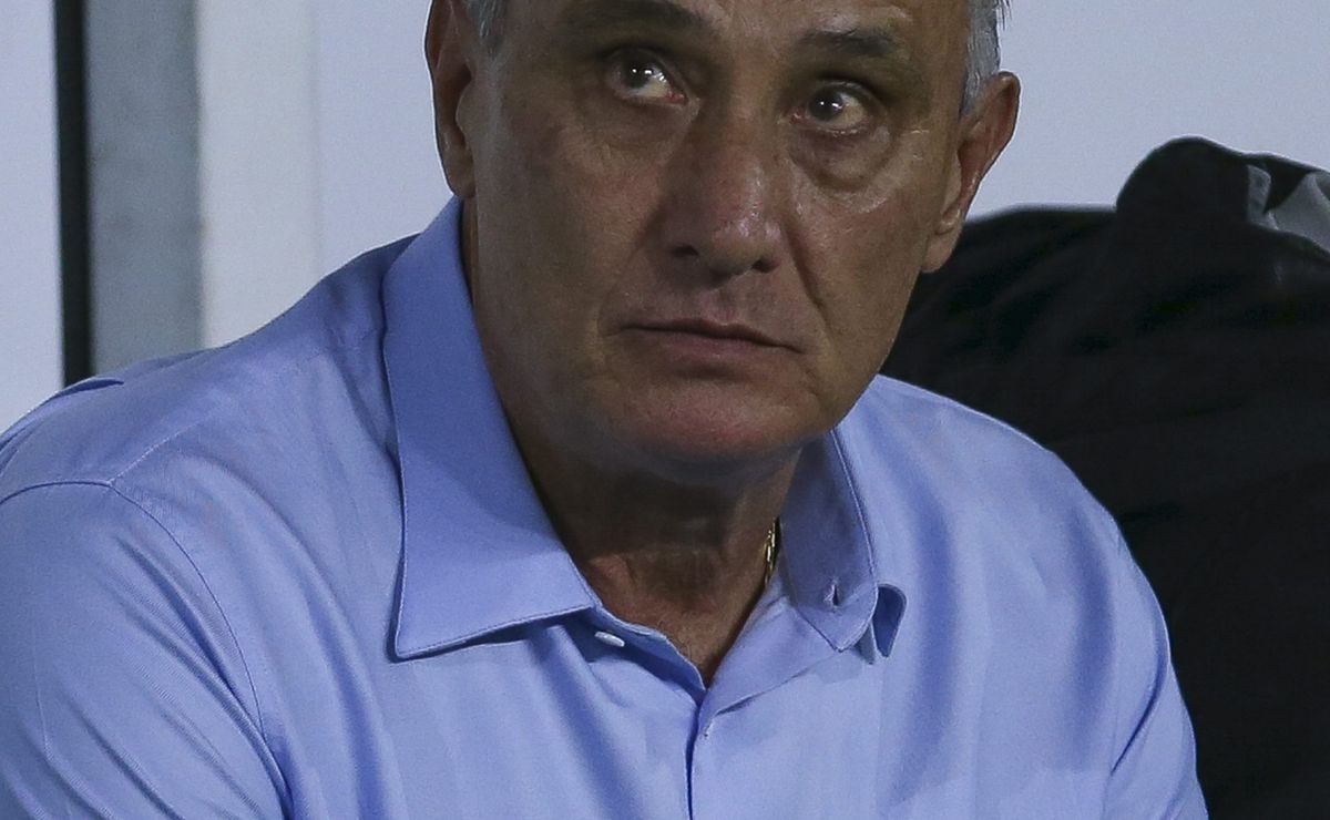 não perdoou: flamengo se classifica, mas torcida detona escolhas de tite contra palmeiras