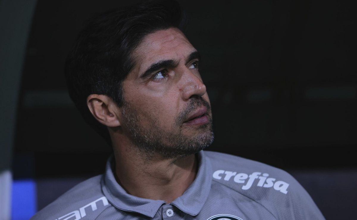 casagrande vê “fim de ciclo” no palmeiras de abel ferreira e dispara: “pior ano”