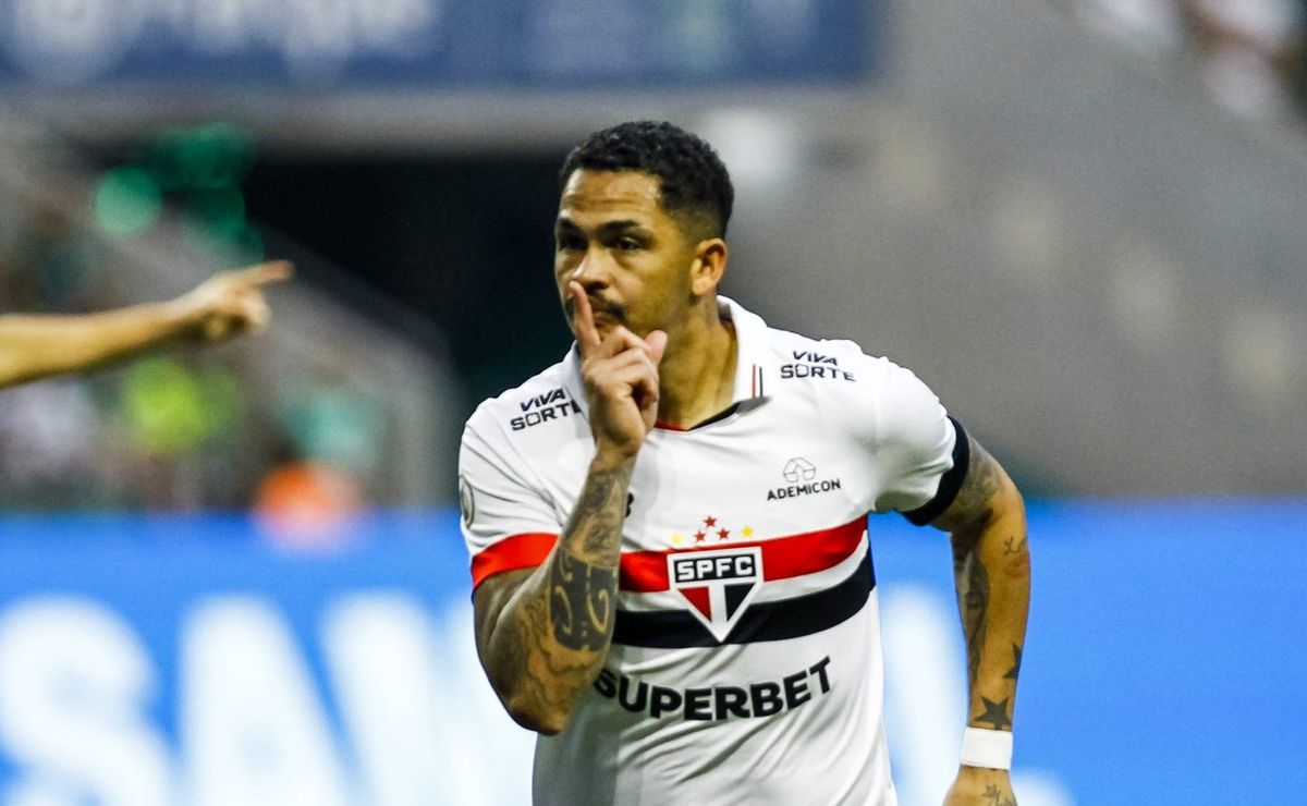 luciano vira alvo da torcida do são paulo após grande partida de lucas moura