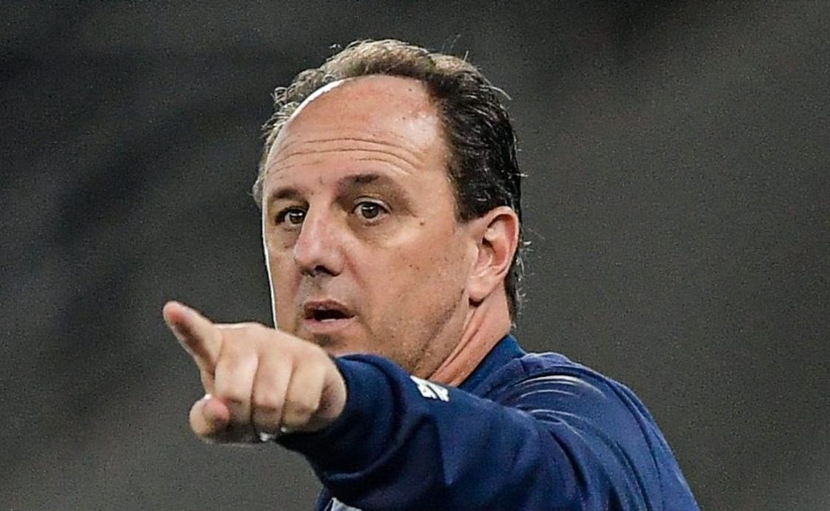 rogério ceni analisa decisão contra o botafogo: "temos que ser inteligentes"