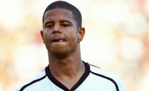 ex árbitro admite erro prejudicial ao corinthians em pênalti de marcelinho: "eu já sabia"