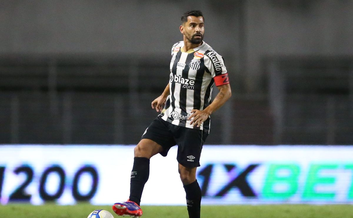 rincón e profeta são convocados para eliminatórias e desfalcam o santos de carille