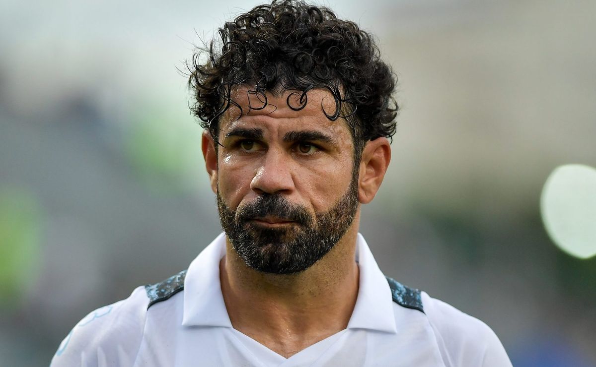 situação de diego costa preocupa nos bastidores e atacante é cortado de grêmio x fluminense