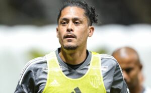 mauricio lemos tem histórico de lesões revelado e situação liga alerta nos bastidores do vasco